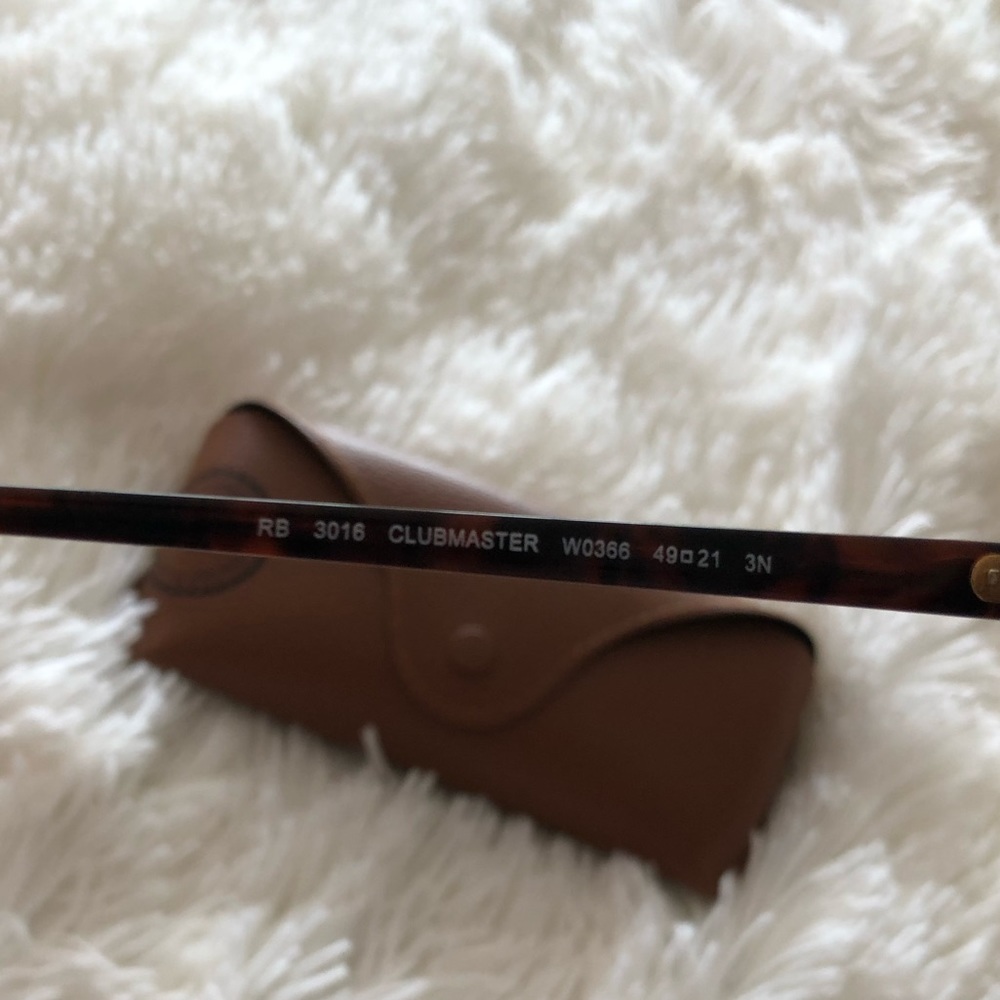 Rayban Club Master Sunglasses - Picture 4 of 4